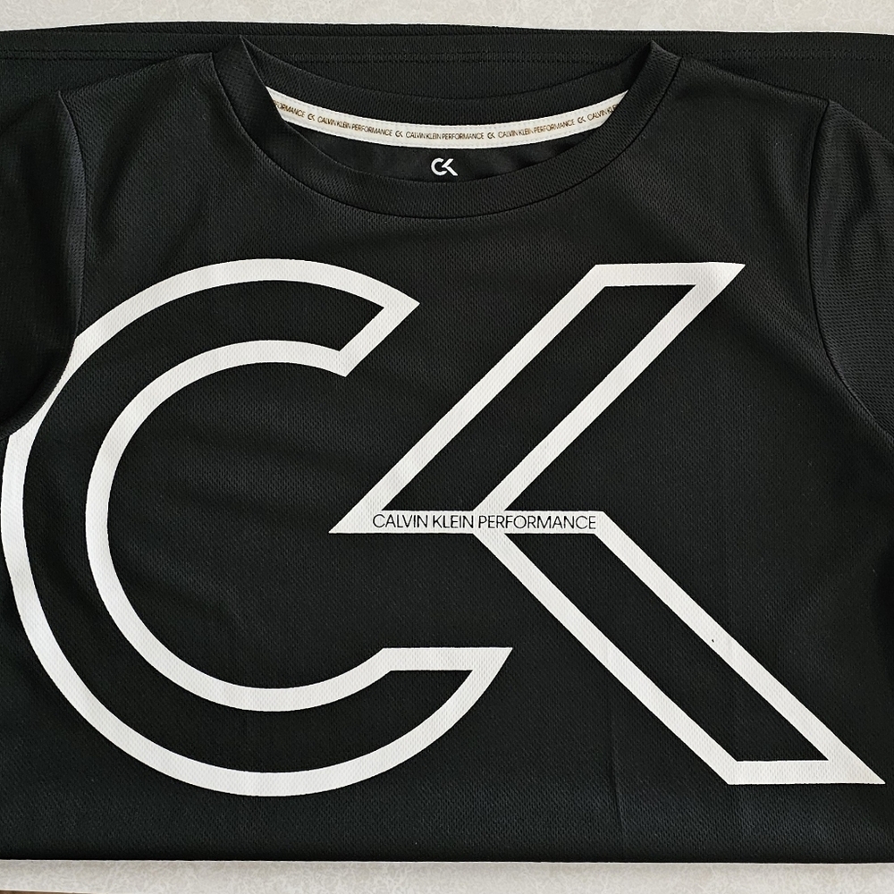 CALVIN KLEIN GIRLS PERFORMANCE T-SHIRT